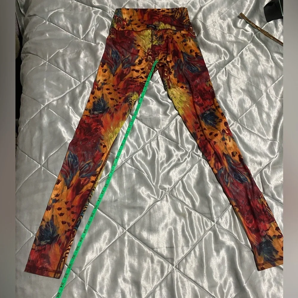 Jungle Leggings - Picture 11 of 16